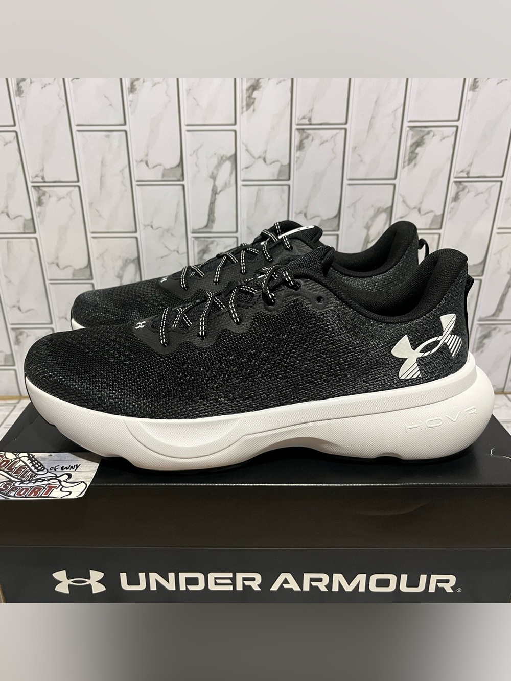 Under Armour UA Infinite Black White Running Walking Shoes Gym Training Mens